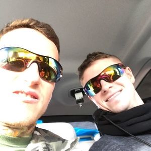 Meet your Posher, Xander